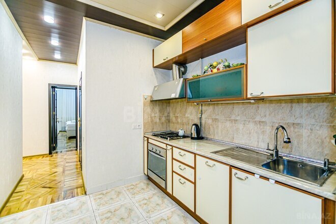 İcarəyə verilir 3 otaqlı köhnə tikili 83 m², Sahil m., photo 10 from 32