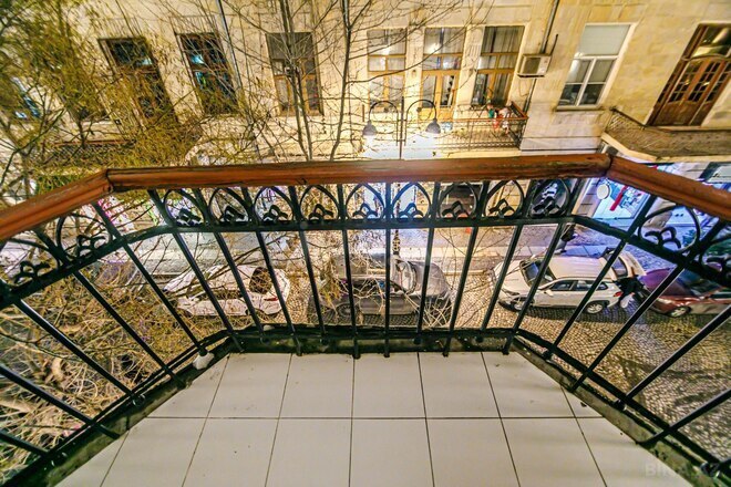 İcarəyə verilir 3 otaqlı köhnə tikili 83 m², Sahil m., photo 31 from 32
