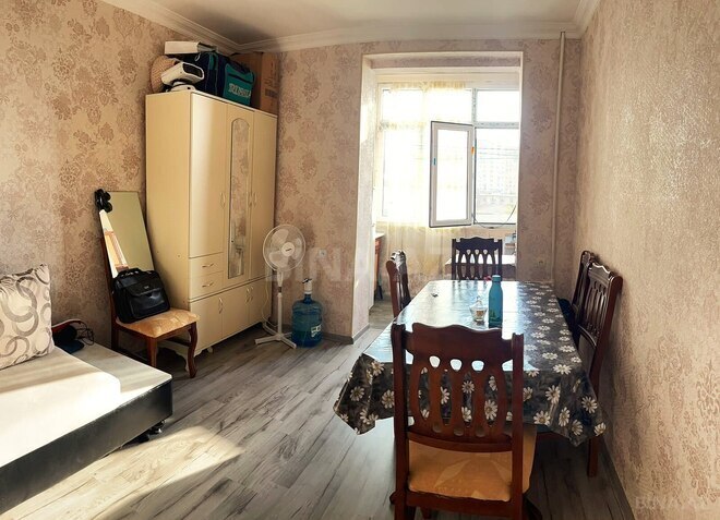 Продаётся 2-комн. вторичка 45 м², м. Кара Караев, photo 3 from 9