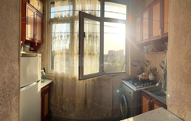 Продаётся 2-комн. вторичка 45 м², м. Кара Караев, photo 7 from 9