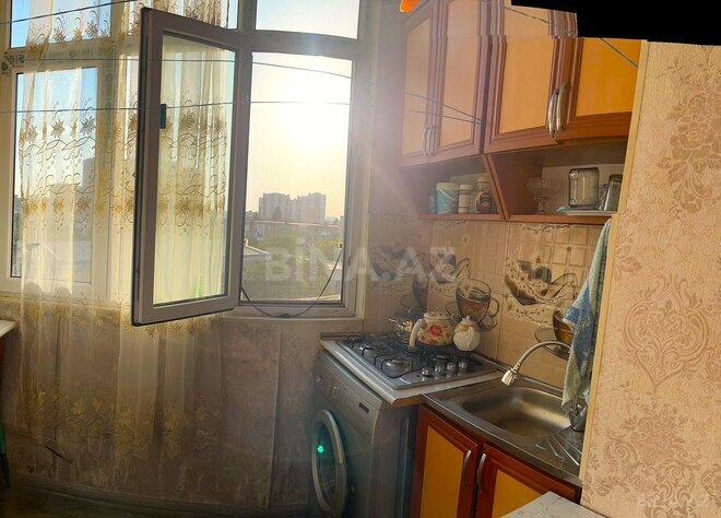 Продаётся 2-комн. вторичка 45 м², м. Кара Караев, photo 6 from 9