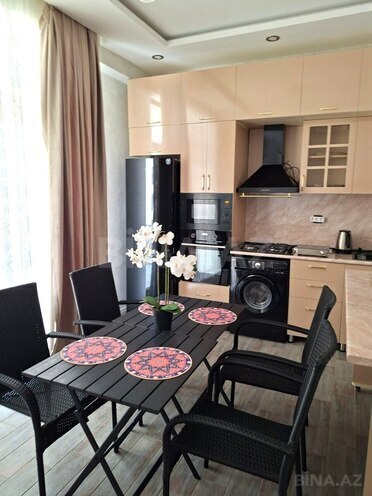 Сдаётся 2-комн. новостройка 62 м², пос. Бузовна, photo 1 from 10
