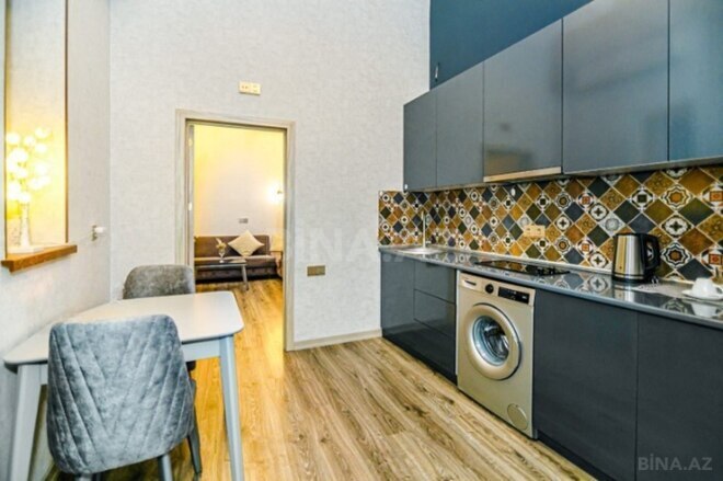 Satılır 2 otaqlı köhnə tikili 72 m², Sahil m., photo 6 from 15