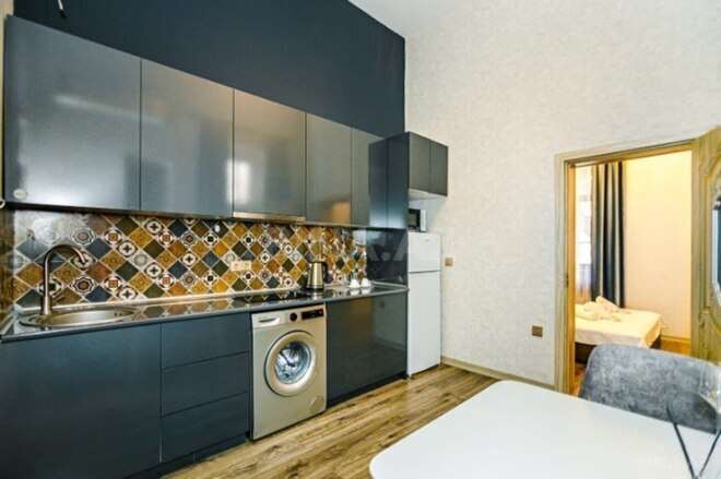 Satılır 2 otaqlı köhnə tikili 72 m², Sahil m., photo 5 from 15
