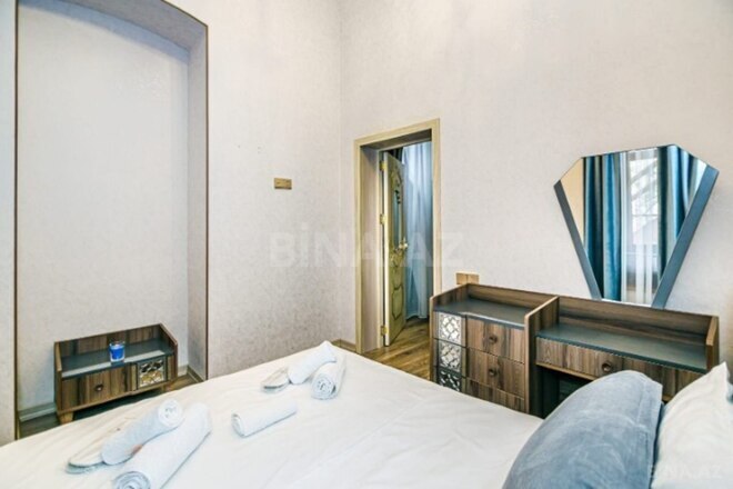Satılır 2 otaqlı köhnə tikili 72 m², Sahil m., photo 9 from 15