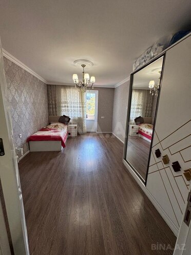 Продаётся 3-комн. вторичка 75 м², м. Кара Караев, photo 6 from 12