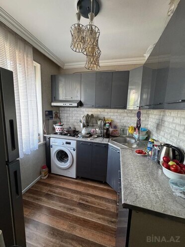 Продаётся 3-комн. вторичка 75 м², м. Кара Караев, photo 9 from 12