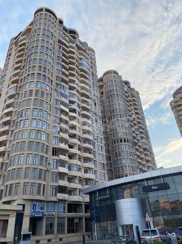 Продаётся 2-комн. новостройка 80 м², м. Шах Исмаил Хатаи, photo 1 from 6