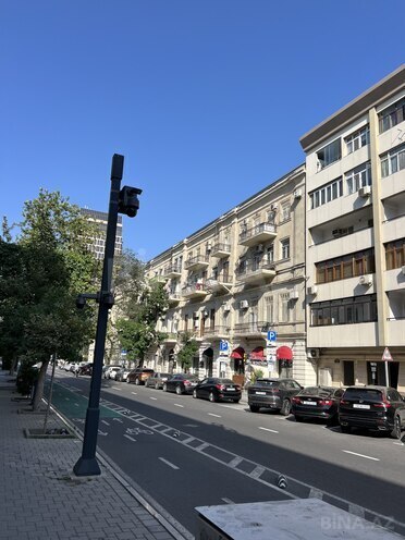 İcarəyə verilir 3 otaqlı köhnə tikili 110 m², 28 May m., photo 26 from 29