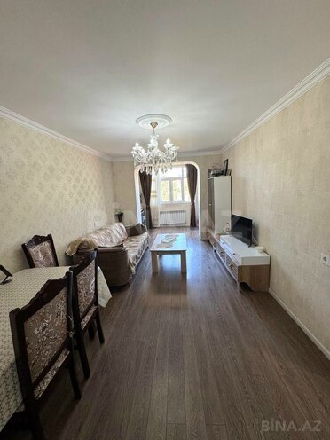 Satılır 3 otaqlı köhnə tikili 60 m², Qara Qarayev m., photo 1 from 12