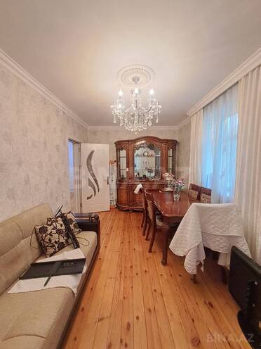 Satılır 3 otaqlı köhnə tikili 60 m², Elmlər Akademiyası m., photo 1 from 12