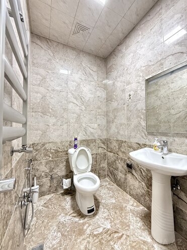 Сдаётся 3-комн. новостройка 140 м², м. Иншаатчылар, photo 8 from 31