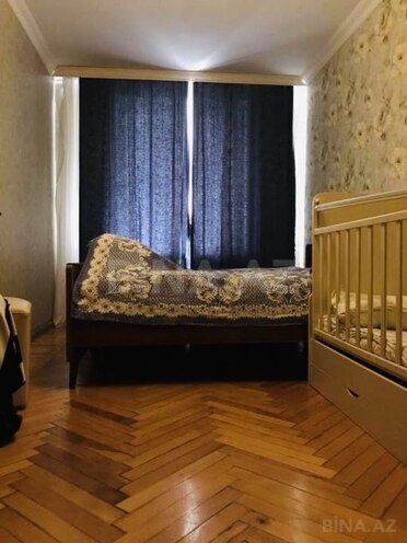Продаётся 3-комн. вторичка 70 м², м. Гянджлик, photo 4 from 11