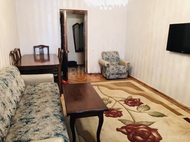 Продаётся 3-комн. вторичка 70 м², м. Гянджлик, photo 3 from 11