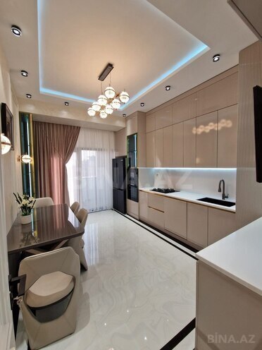 Продаётся 4-комн. новостройка 191 м², м. Низами, photo 5 from 10