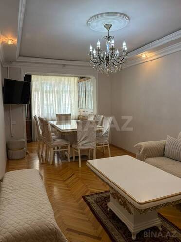 Satılır 3 otaqlı köhnə tikili 65 m², Neftçilər m., photo 1 from 27