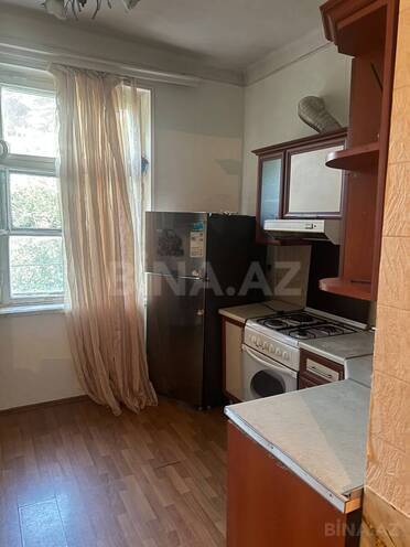 Сдаётся 2-комн. вторичка 50 м², м. Нефтчиляр, photo 9 from 13