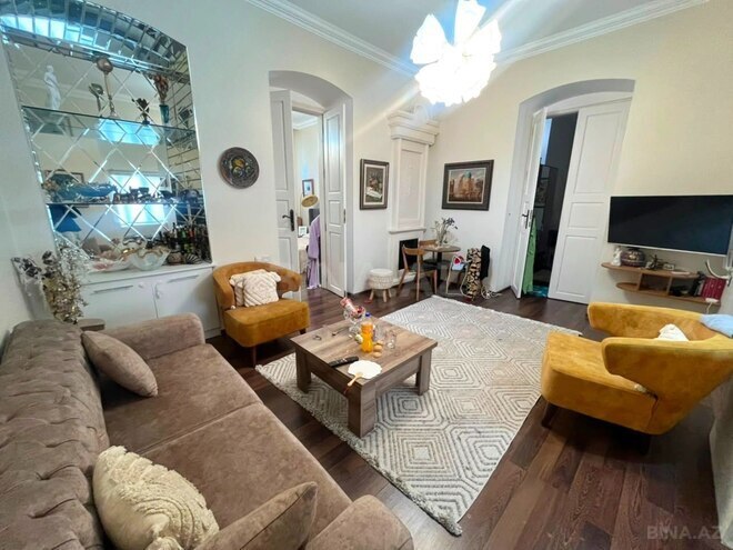 İcarəyə verilir 3 otaqlı köhnə tikili 85 m², Sahil m., photo 6 from 16