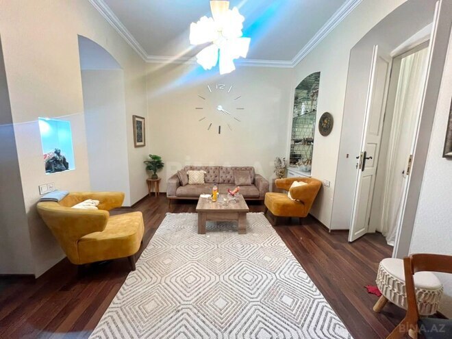 İcarəyə verilir 3 otaqlı köhnə tikili 85 m², Sahil m., photo 8 from 16
