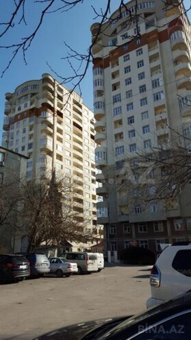 Продаётся 3-комн. новостройка 145 м², м. Нефтчиляр, photo 1 from 13