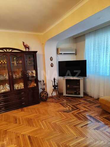 İcarəyə verilir 3 otaqlı yeni tikili 80 m², 28 May m., photo 1 from 11