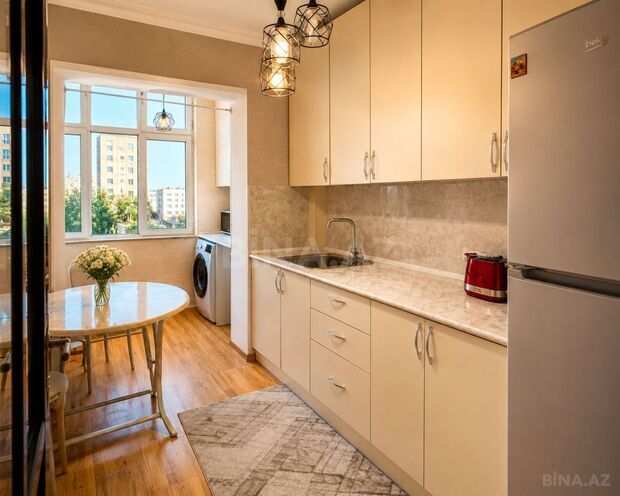 Satılır 2 otaqlı köhnə tikili 50 m², Əhmədli m., photo 1 from 9