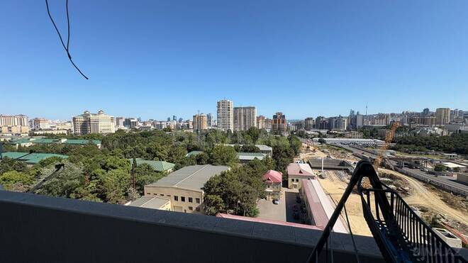 Сдаётся 2-комн. новостройка 79 м², м. 8 ноября, photo 12 from 13