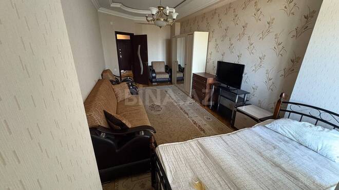 Сдаётся 2-комн. новостройка 79 м², м. 8 ноября, photo 3 from 13