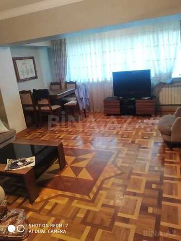 Satılır 3 otaqlı köhnə tikili 105 m², Nərimanov r., photo 1 from 18
