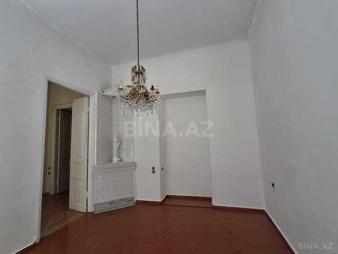 İcarəyə verilir 3 otaqlı köhnə tikili 90 m², Sahil m., photo 9 from 18