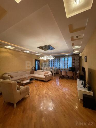 Продаётся 4-комн. новостройка 200 м², Насиминский  р., photo 1 from 13