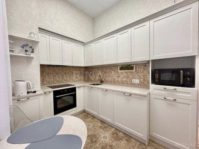 Сдаётся 2-комн. вторичка 80 м², м. Сахил, photo 17 from 23