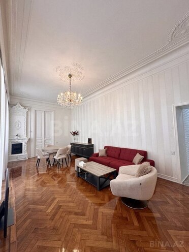 Сдаётся 2-комн. вторичка 80 м², м. Сахил, photo 1 from 23