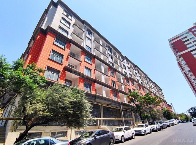 Satılır 3 otaqlı yeni tikili 108 m², Qara Qarayev m., photo 1 from 8