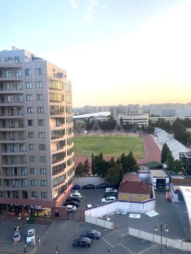 İcarəyə verilir 2 otaqlı köhnə tikili 75 m², Gənclik m., photo 1 from 16