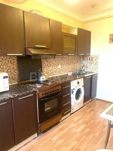 İcarəyə verilir 2 otaqlı köhnə tikili 75 m², Gənclik m., photo 12 from 16