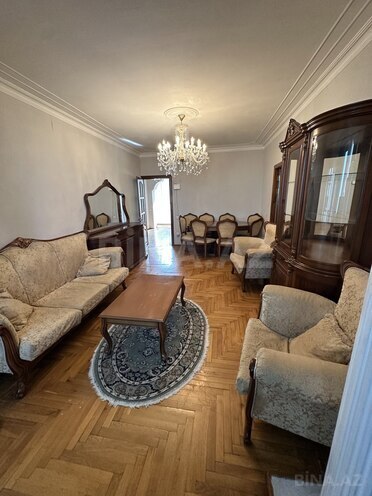 İcarəyə verilir 3 otaqlı köhnə tikili 90 m², Gənclik m., photo 3 from 13