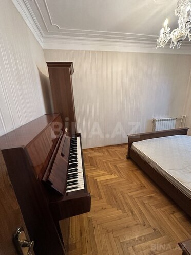 İcarəyə verilir 3 otaqlı köhnə tikili 90 m², Gənclik m., photo 6 from 13