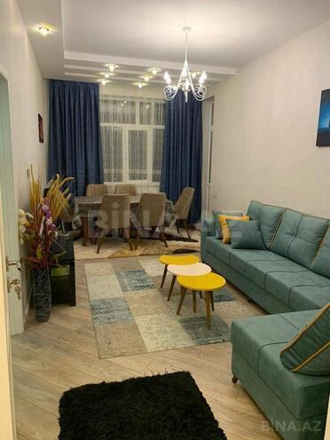 Продаётся 2-комн. новостройка 60 м², м. Кара Караев, photo 1 from 18