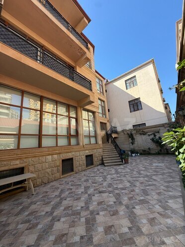 Продаётся 7-комн. дом/дача 500 м², м. Насими, photo 4 from 31