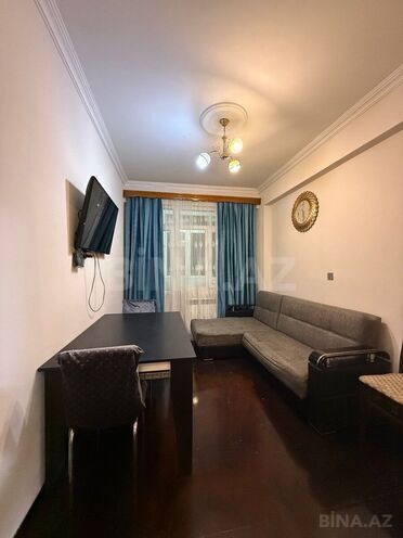 İcarəyə verilir 2 otaqlı yeni tikili 60 m², photo 1 from 16