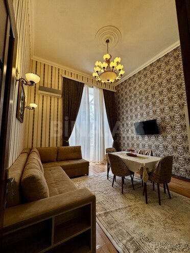 İcarəyə verilir 2 otaqlı köhnə tikili 70 m², Sahil m., photo 5 from 26