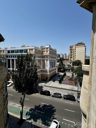 İcarəyə verilir 2 otaqlı köhnə tikili 70 m², Sahil m., photo 19 from 26
