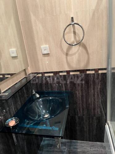 Продаётся 3-комн. вторичка 90 м², м. 8 ноября, photo 8 from 11