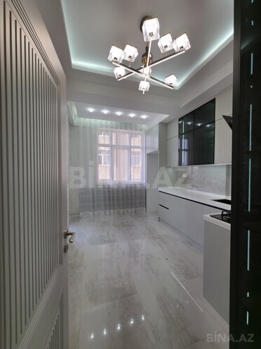 Продаётся 3-комн. новостройка 110 м², м. Кара Караев, photo 12 from 16