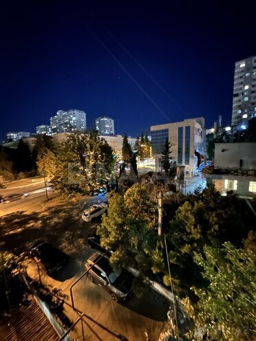Satılır 3 otaqlı köhnə tikili 65 m², İnşaatçılar m., photo 18 from 19