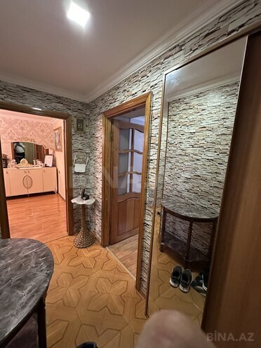 Satılır 3 otaqlı köhnə tikili 65 m², İnşaatçılar m., photo 17 from 19