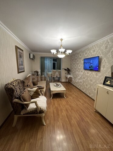 Satılır 3 otaqlı köhnə tikili 65 m², İnşaatçılar m., photo 3 from 19