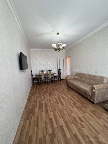 İcarəyə verilir 3 otaqlı köhnə tikili 90 m², Memar Əcəmi m., photo 1 from 15