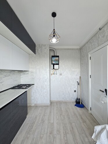 Satılır 3 otaqlı köhnə tikili 75 m², İnşaatçılar m., photo 10 from 18